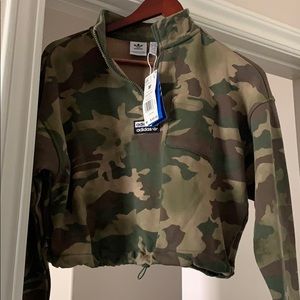 Adidas half zip crop